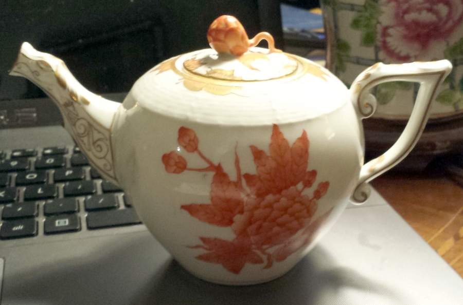 Fortuna (Vboh) Individual Teapot & Lid by Herend-1