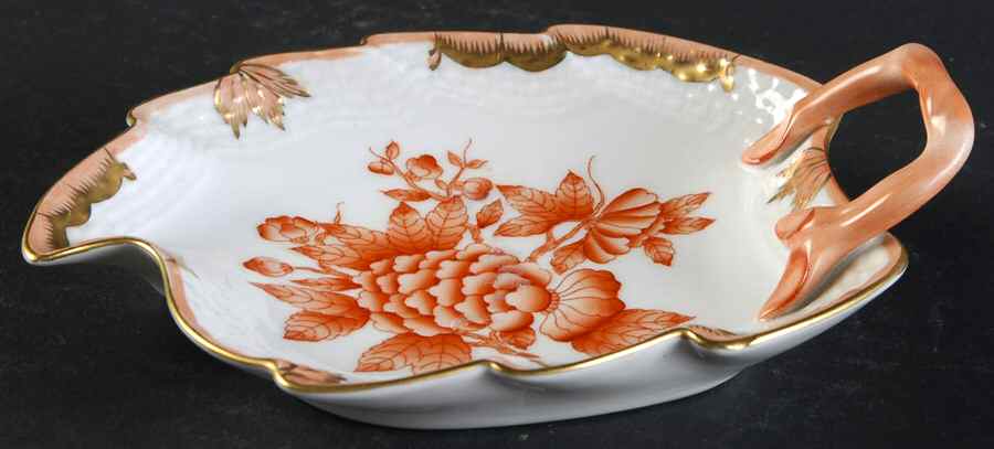 Fortuna (Vboh) Small Leaf Dish by Herend-1