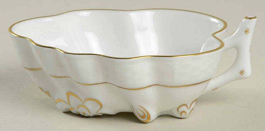 Golden Edge Newer (HDE) Leaf Shaped Dish by Herend-1