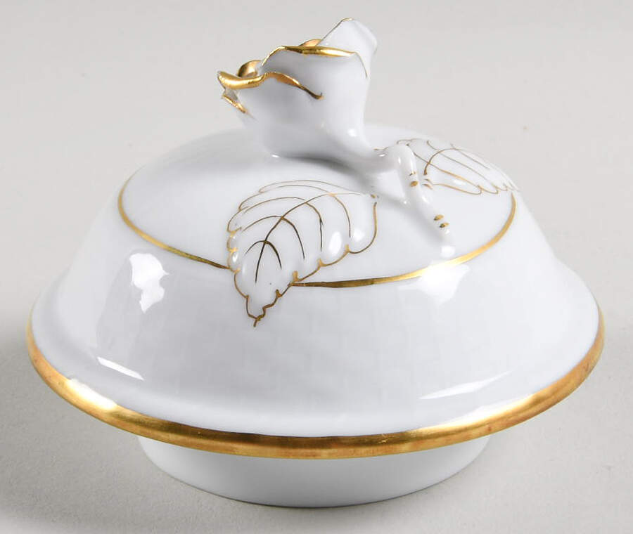 Golden Edge Newer (HDE) Lid for Small Coffee Pot by Herend-1