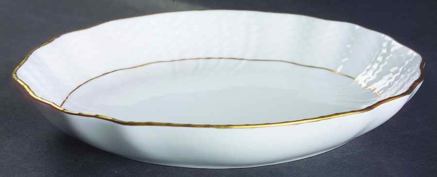 Golden Edge Newer (HDE) 8" Oval Vegetable Bowl by Herend-1