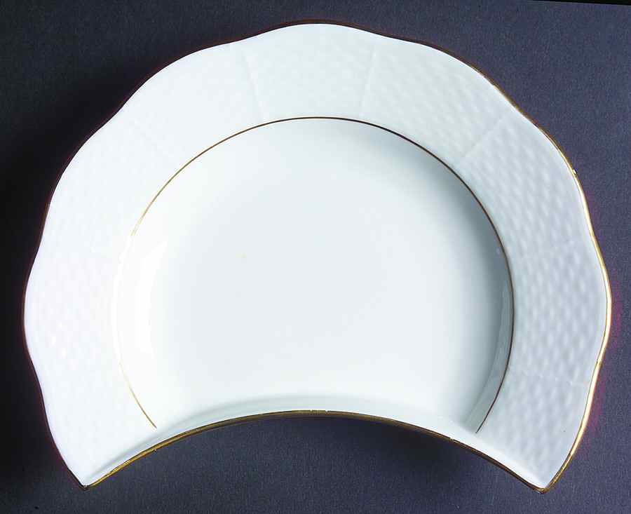 Golden Edge Newer (HDE) Crescent Salad Plate by Herend-1