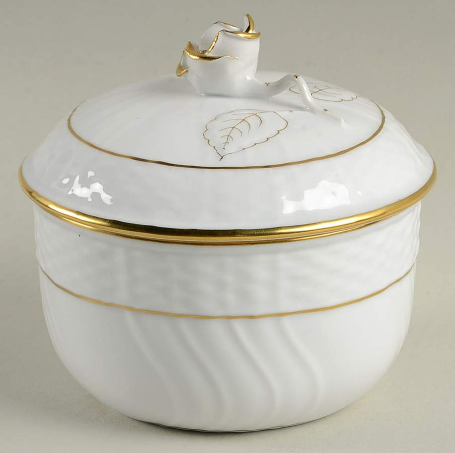 Golden Edge Newer (HDE) Sugar Bowl & Lid by Herend-1