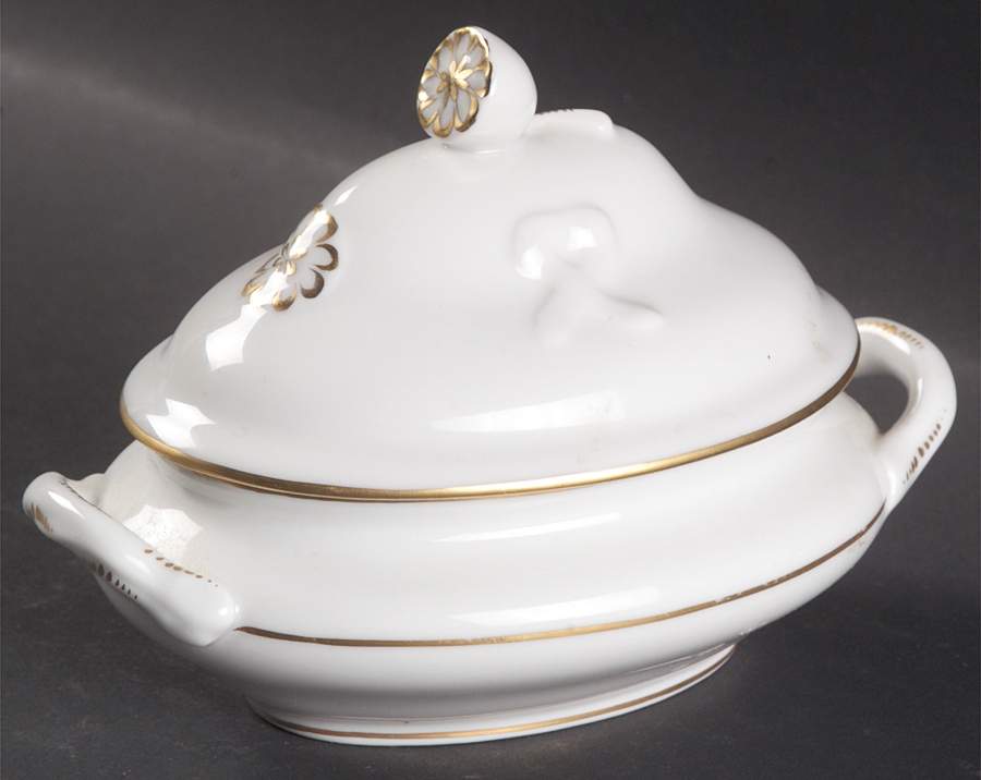 Golden Edge Newer (HDE) Mini Tureen & Lid by Herend-1