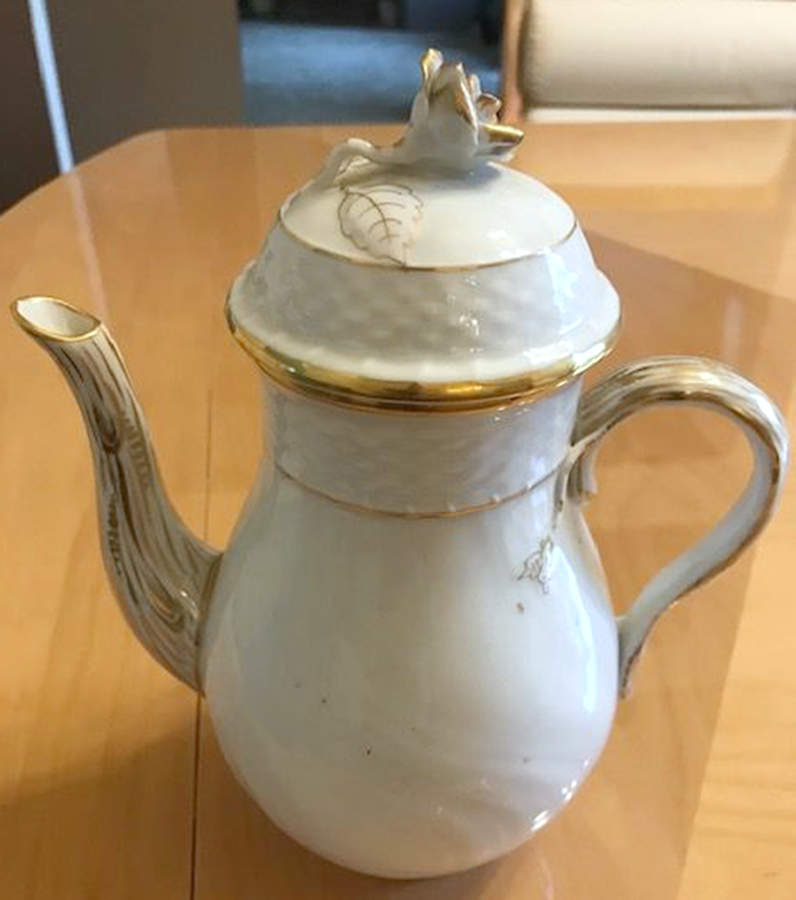 Golden Edge Older (HD) Coffee Pot & Lid by Herend-1