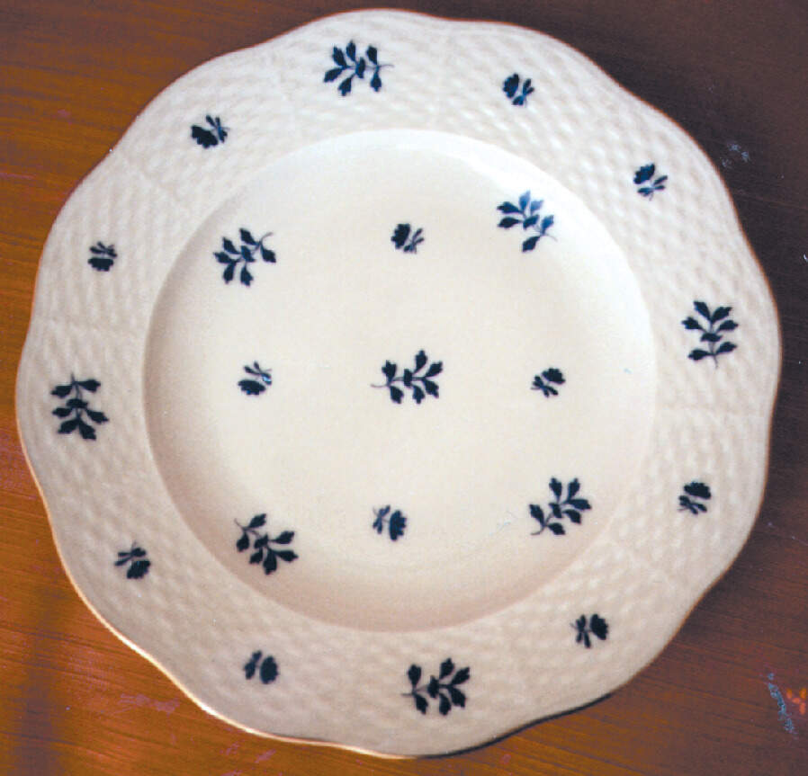 HER4 Dinner Plate by Herend-1