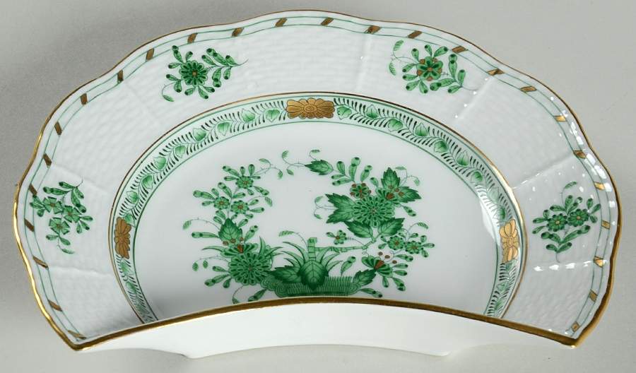 Indian Basket Green (FV) Crescent Salad Plate by Herend-1