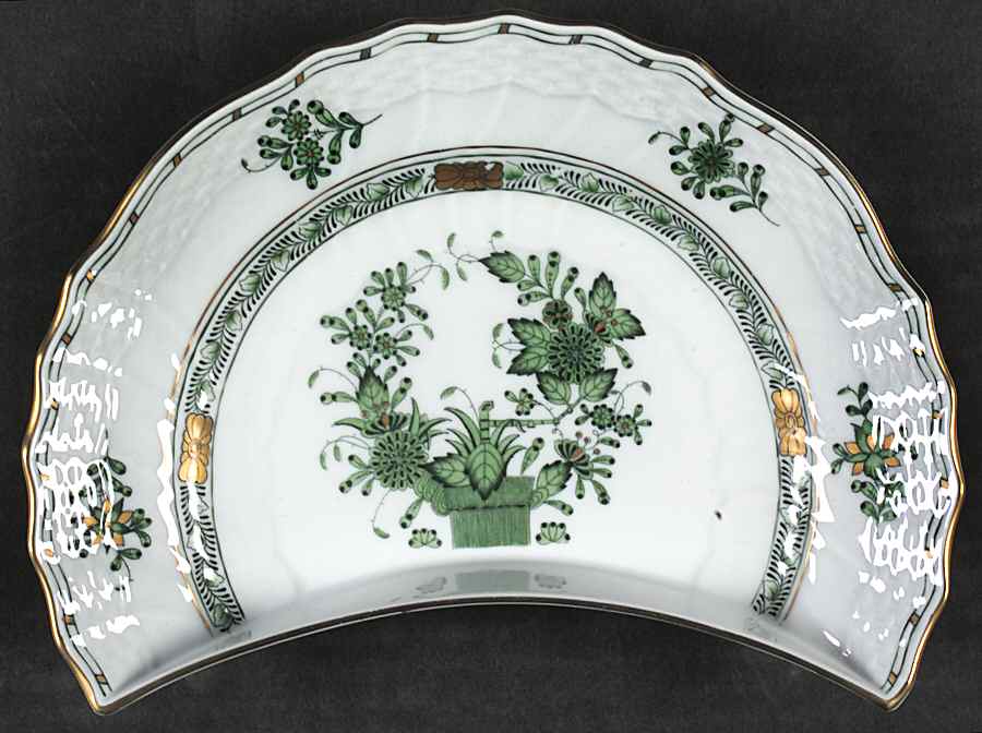 Indian Basket Green (FV) Crescent Salad Plate by Herend-1