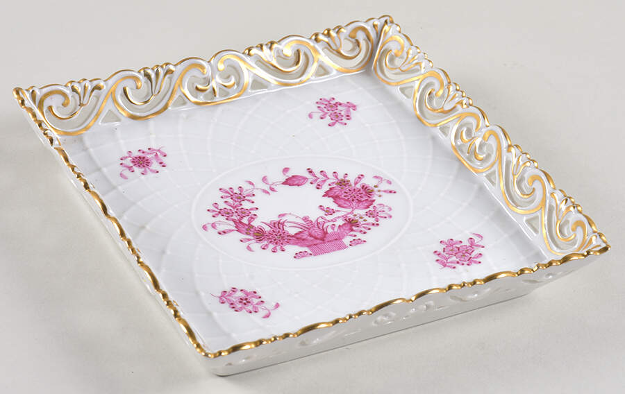 Indian Basket Raspberry (P) 6" Square Tray by Herend-1
