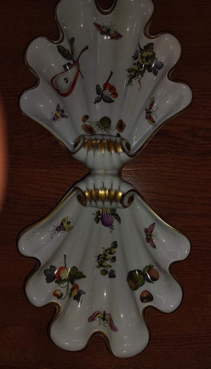 Market Garden (FR) 2 Part Shell Shaped Dish by Herend-1