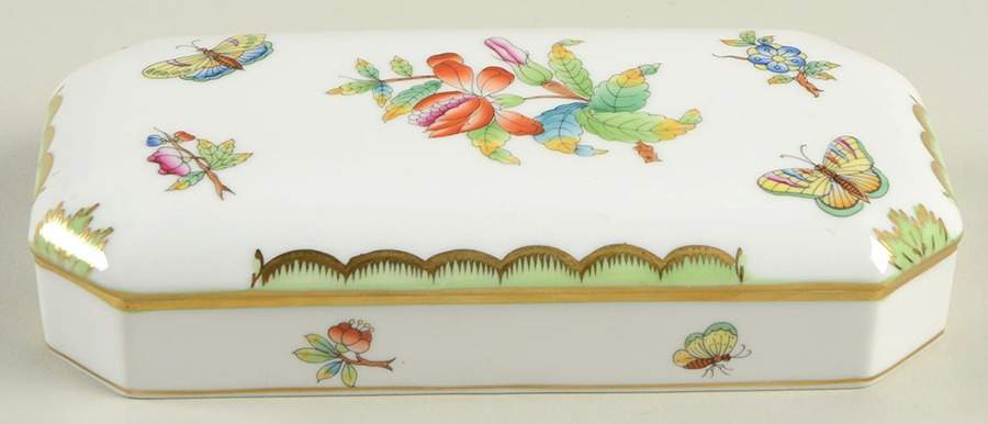 Queen Victoria (Green Border) Oblong Box & Lid by Herend-1