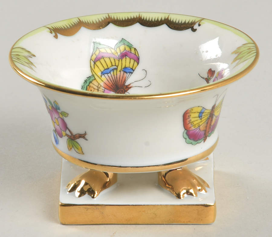 Queen Victoria (Green Border) 2" Footed Urn by Herend-1