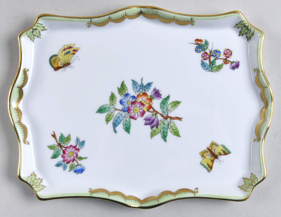 Queen Victoria (Green Border) 7" Rectangular Tray by Herend-1