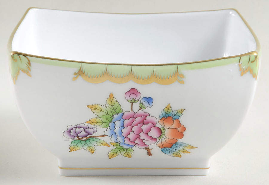 Queen Victoria (Green Border) 5" Square Bowl by Herend-1
