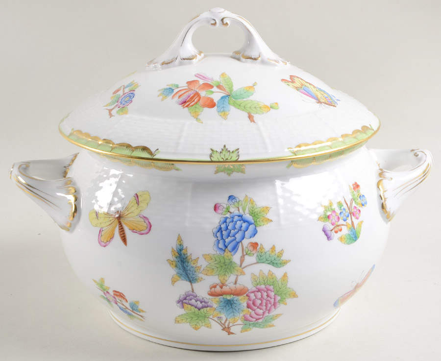 Queen Victoria (Green Border) Tureen & Lid by Herend-1