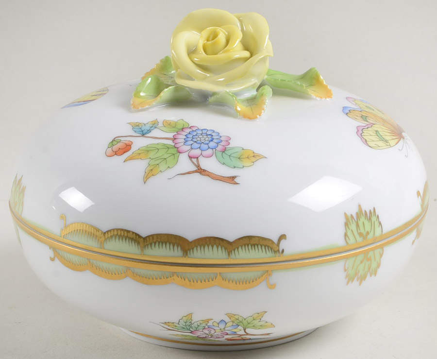 Queen Victoria (Green Border) Bon Bon & Lid by Herend-1