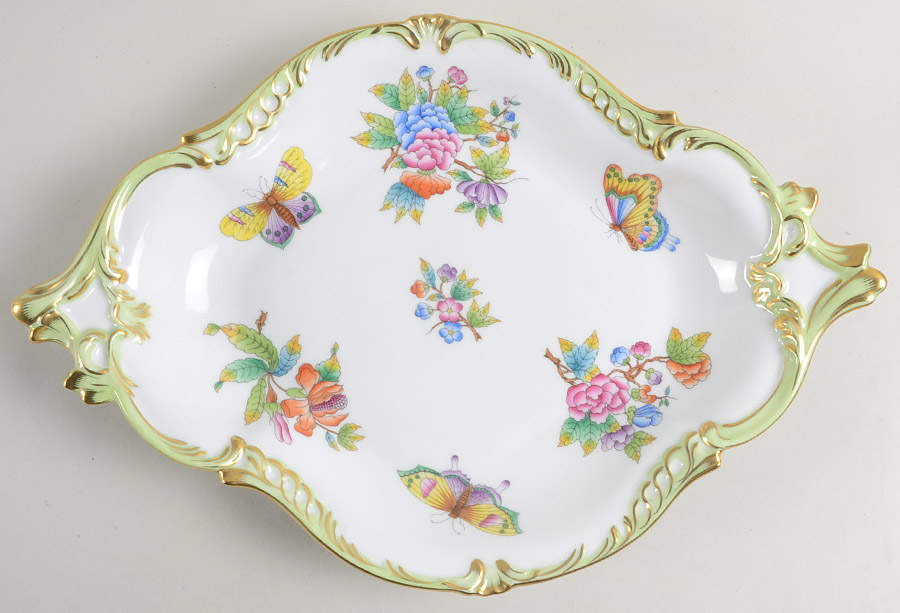 Queen Victoria (Green Border) 14" Rococco Dish by Herend-1