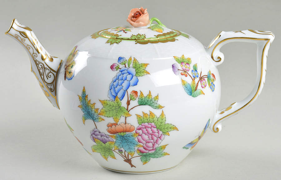 Queen Victoria (Green Border) Teapot & Lid by Herend-1