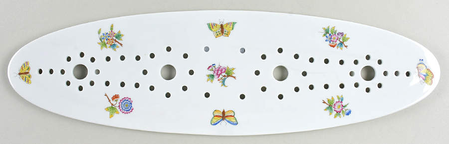 Queen Victoria (Green Border) Strainer for 24" Fish Platter by Herend-1