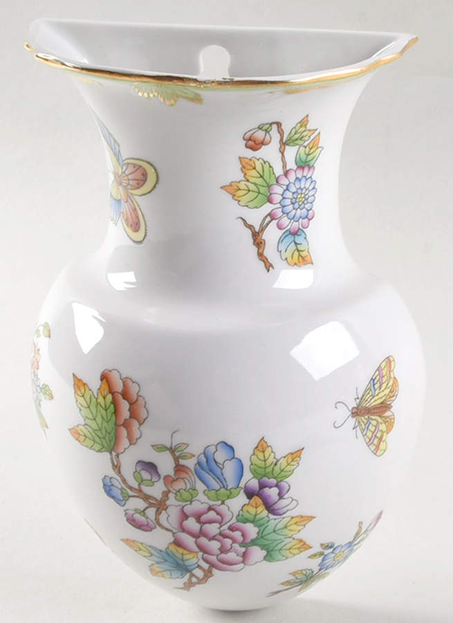 Queen Victoria (Green Border) 6" Wall Pocket Vase by Herend-1