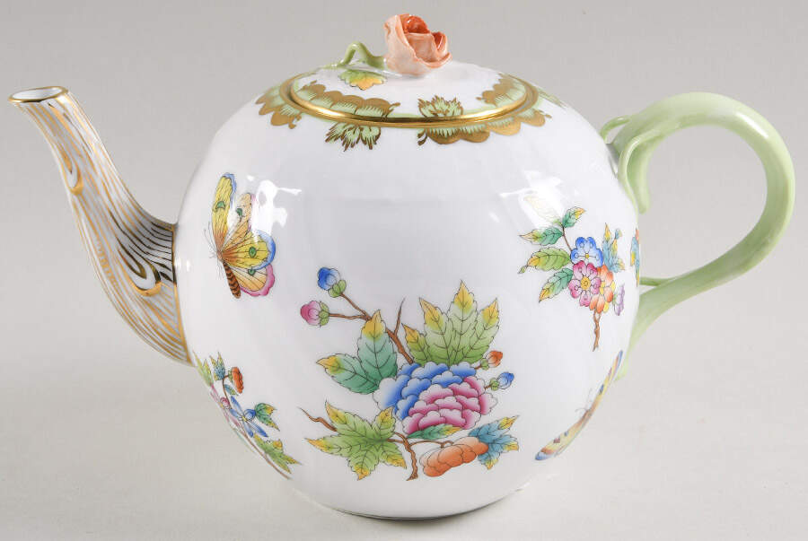Queen Victoria (Green Border) Individual Teapot & Lid by Herend-1