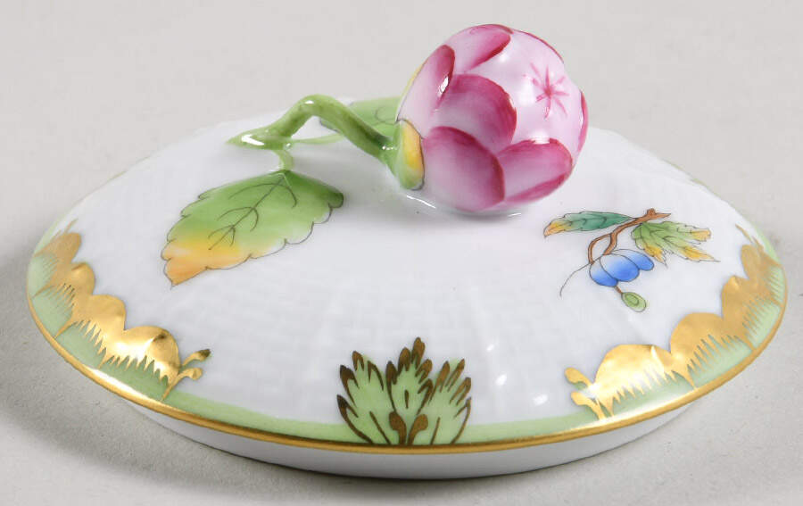 Queen Victoria (Green Border) Lid for Sugar Bowl by Herend-1