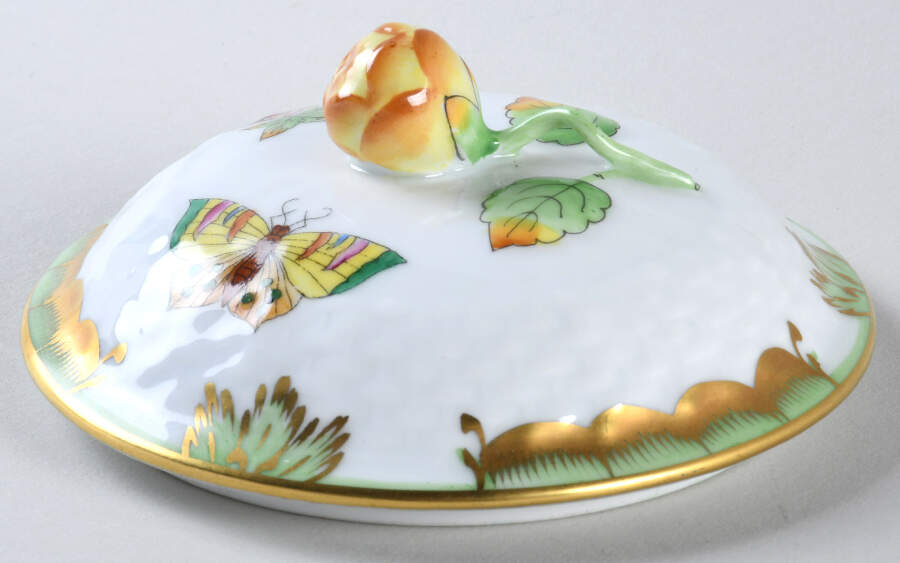 Queen Victoria (Green Border) Lid for Cream Soup Bowl by Herend-1