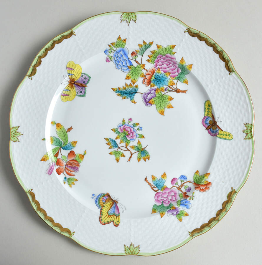 Queen Victoria (Green Border) Service Plate (Charger) by Herend-1