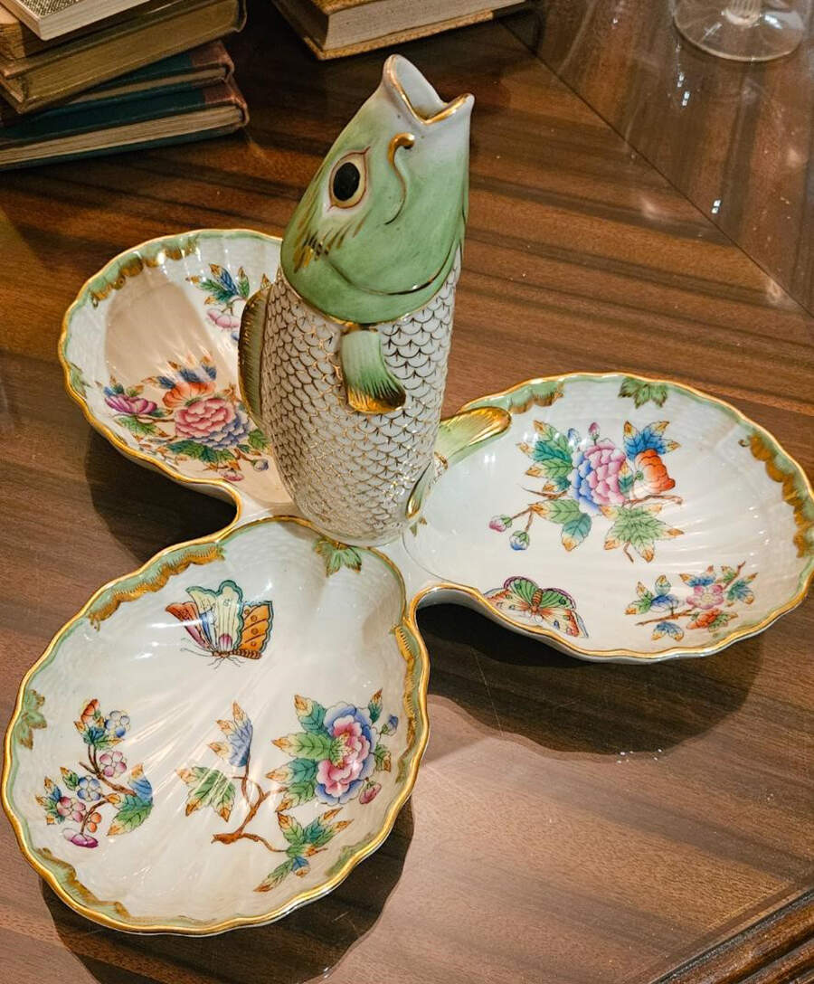 Queen Victoria (Green Border) 3-Part Center Fish Relish by Herend-1