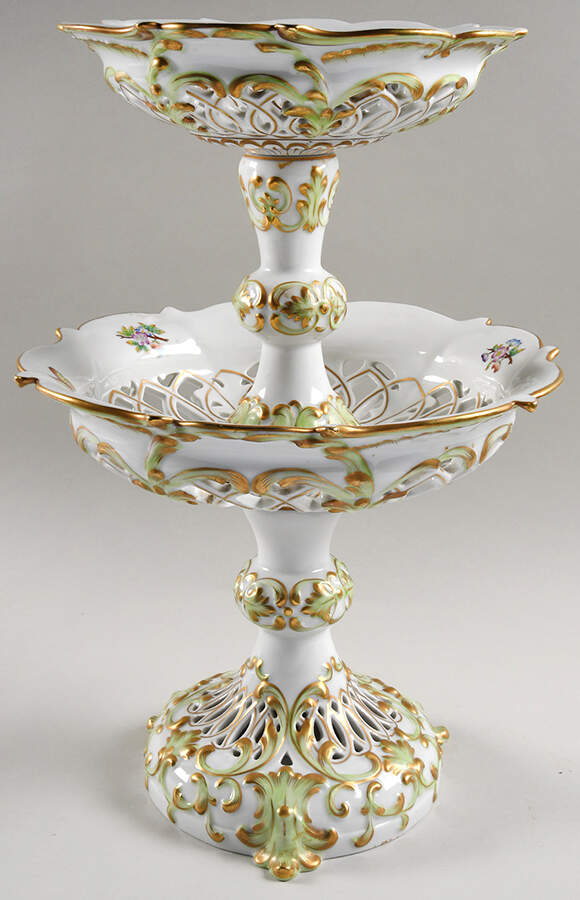 Queen Victoria (Green Border) 2-Tier Serving Tray (1 Piece) by Herend-1
