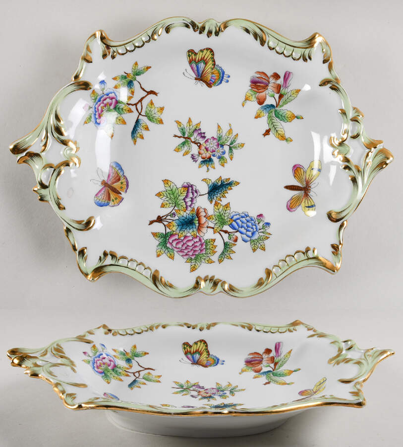 Queen Victoria (Green Border) 12" Oval Scalloped Bowl by Herend-1