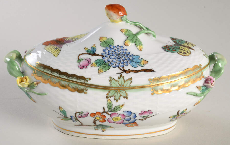 Queen Victoria (Green Border) Miniature Tureen & Lid by Herend-1