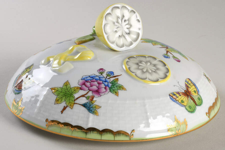 Queen Victoria (Green Border) Lid for Bean Pot by Herend-1