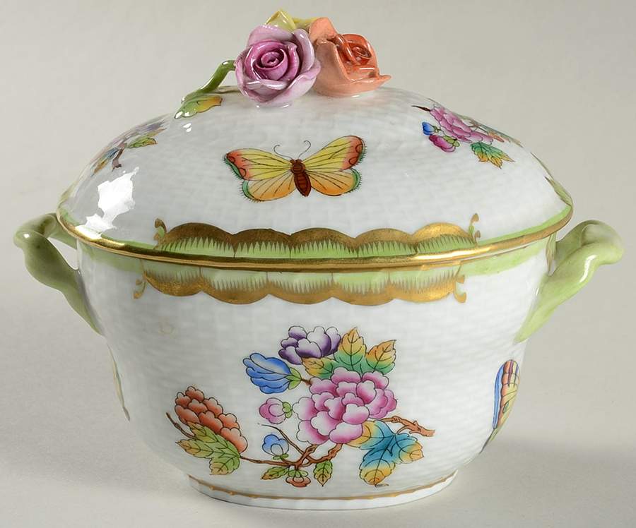 Queen Victoria (Green Border) 4" Oval Bon Bon & Lid by Herend-1