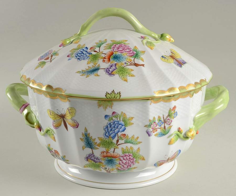 Queen Victoria (Green Border) Tureen & Lid by Herend-1