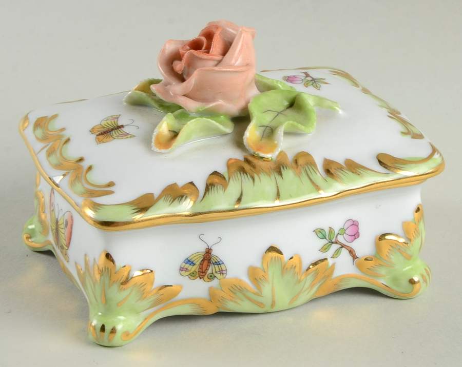 Queen Victoria (Green Border) 4" Rectangular Box & Lid by Herend-1