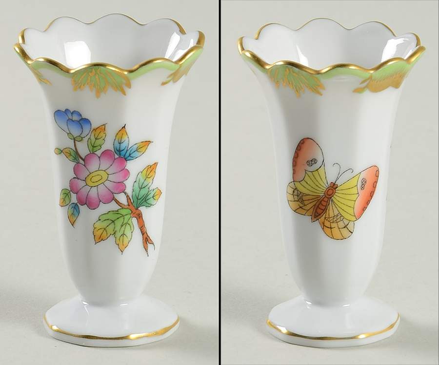Queen Victoria (Green Border) 2" Bud Vase by Herend-1