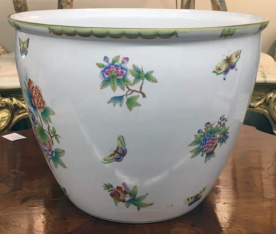 Queen Victoria (Green Border) 12" Cachepot by Herend-1
