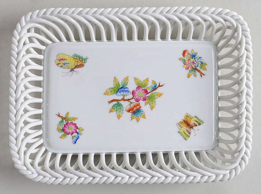 Queen Victoria (Green Border) 7" Rectangular Open Weave Basket by Herend-1
