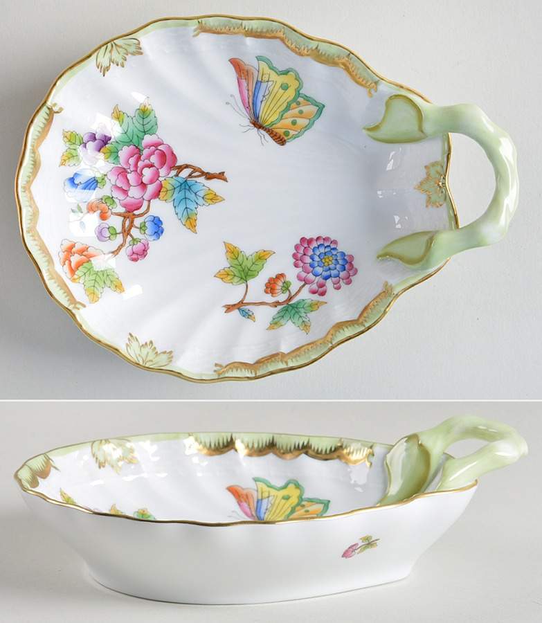 Queen Victoria (Green Border) 6" Shell Shaped Dish by Herend-1