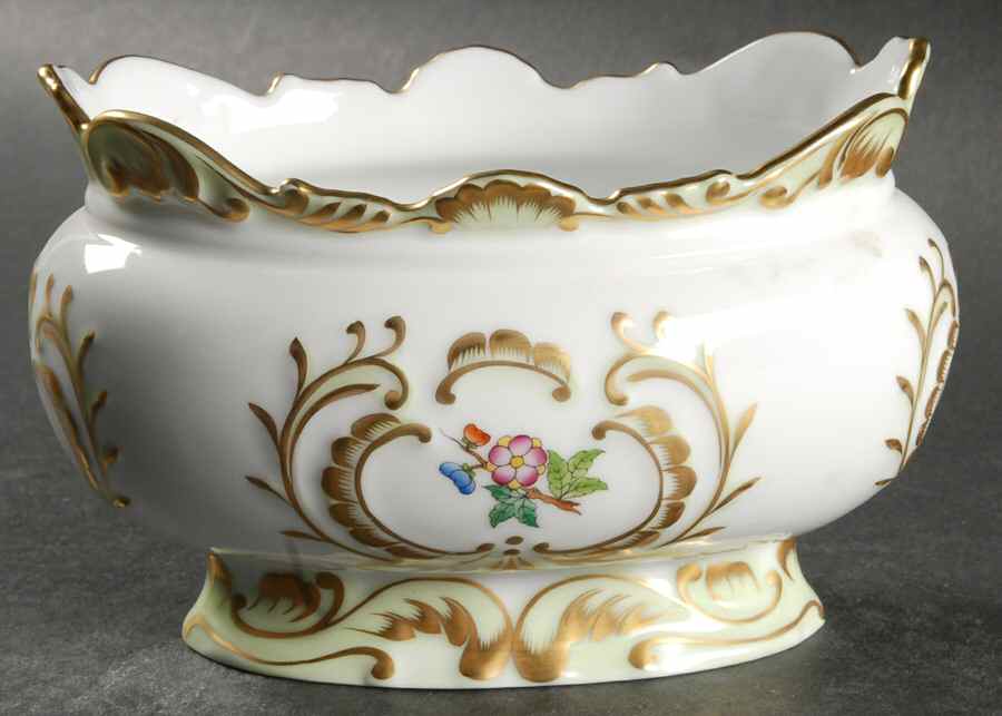 Queen Victoria (Green Border) Oval Flower Pot by Herend-1