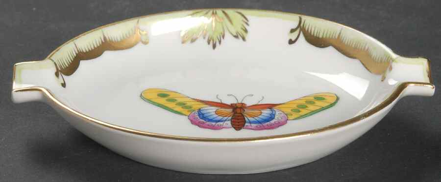 Queen Victoria (Green Border) 4" Oval Ashtray by Herend-1