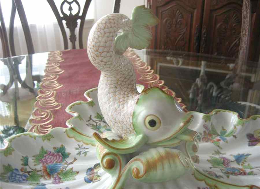 Queen Victoria (Green Border) 4 Part Shell Shaped Dish w/Dolphin by Herend-1