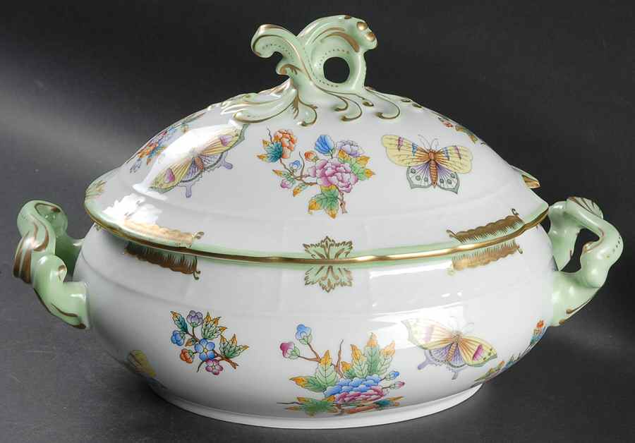 Queen Victoria (Green Border) Oval Tureen & Lid by Herend-1