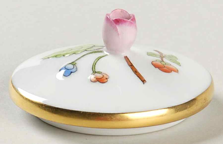 Queen Victoria (Green Border) Lid for Small Trinket Box by Herend-1