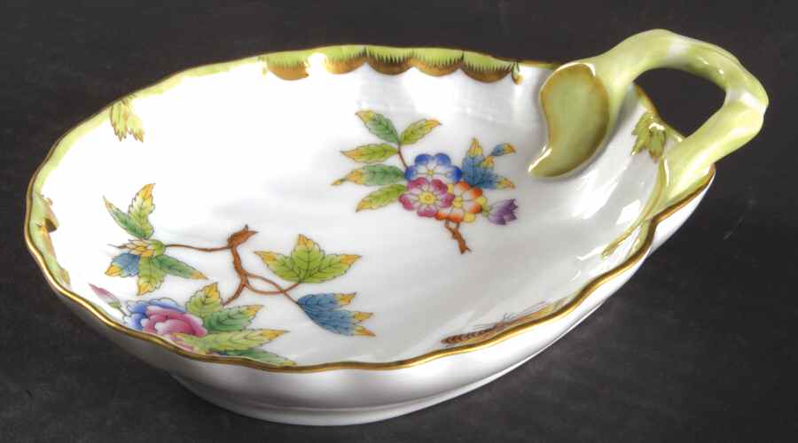 Queen Victoria (Green Border) Bon Bon by Herend-1