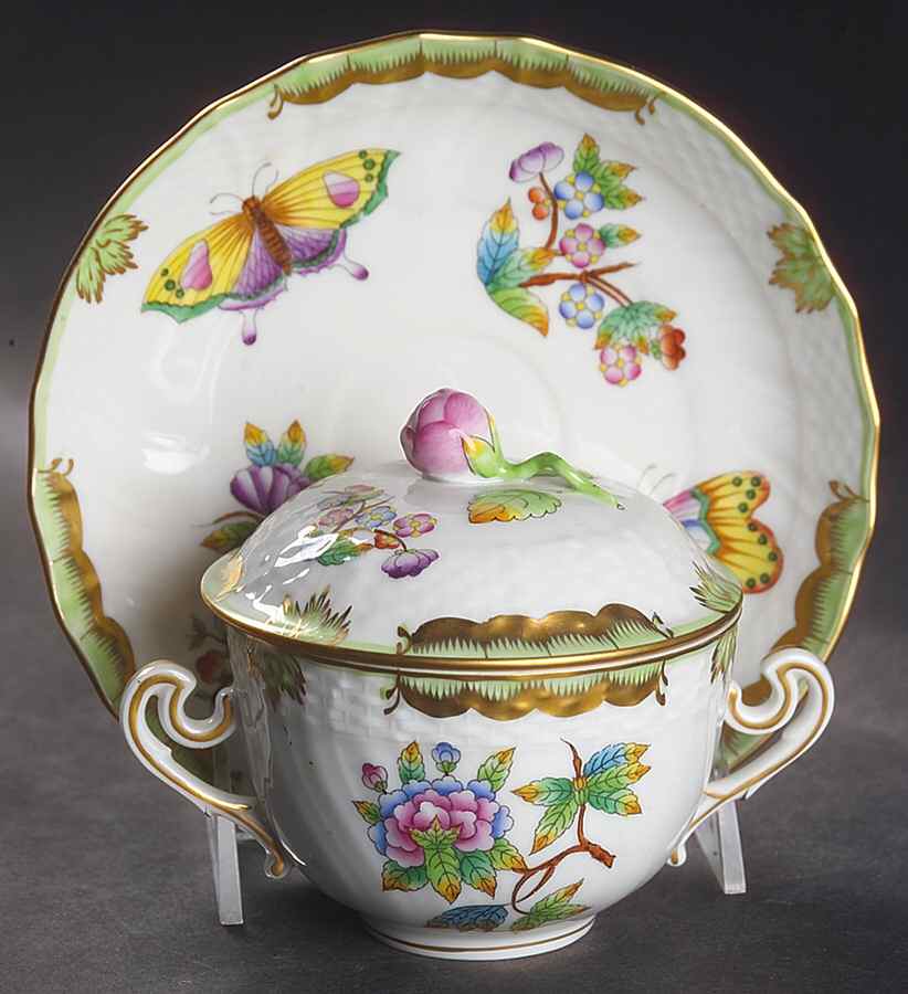 Queen Victoria (Green Border) Cream Soup Bowl & Saucer Set with Lid by Herend-1