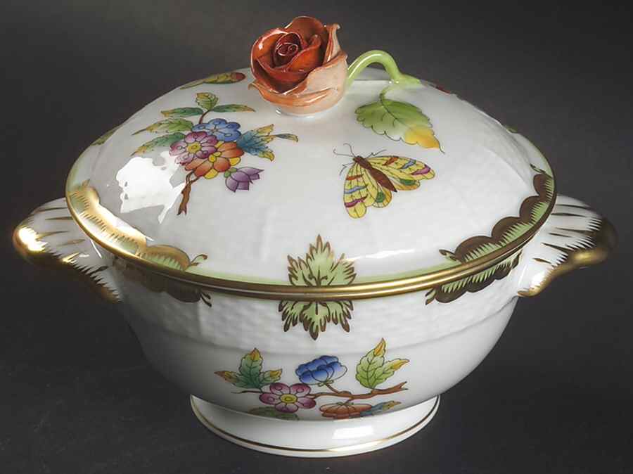 Queen Victoria (Green Border) Bouillon Soup W/Lid by Herend-1