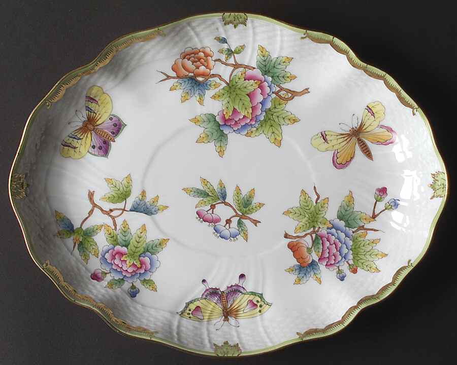 Queen Victoria (Green Border) Underplate for Gravy Boat by Herend-1