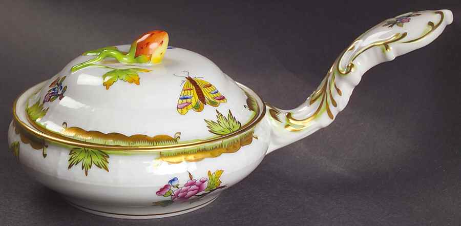 Queen Victoria (Green Border) Ramekin with Lid by Herend-1